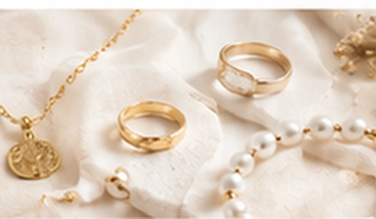 Custom jewelry collection options including plating logo and packaging