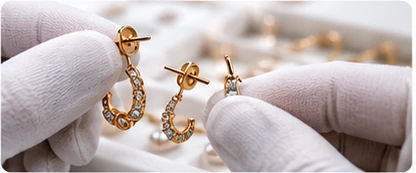 Earring pair alignment and symmetry check