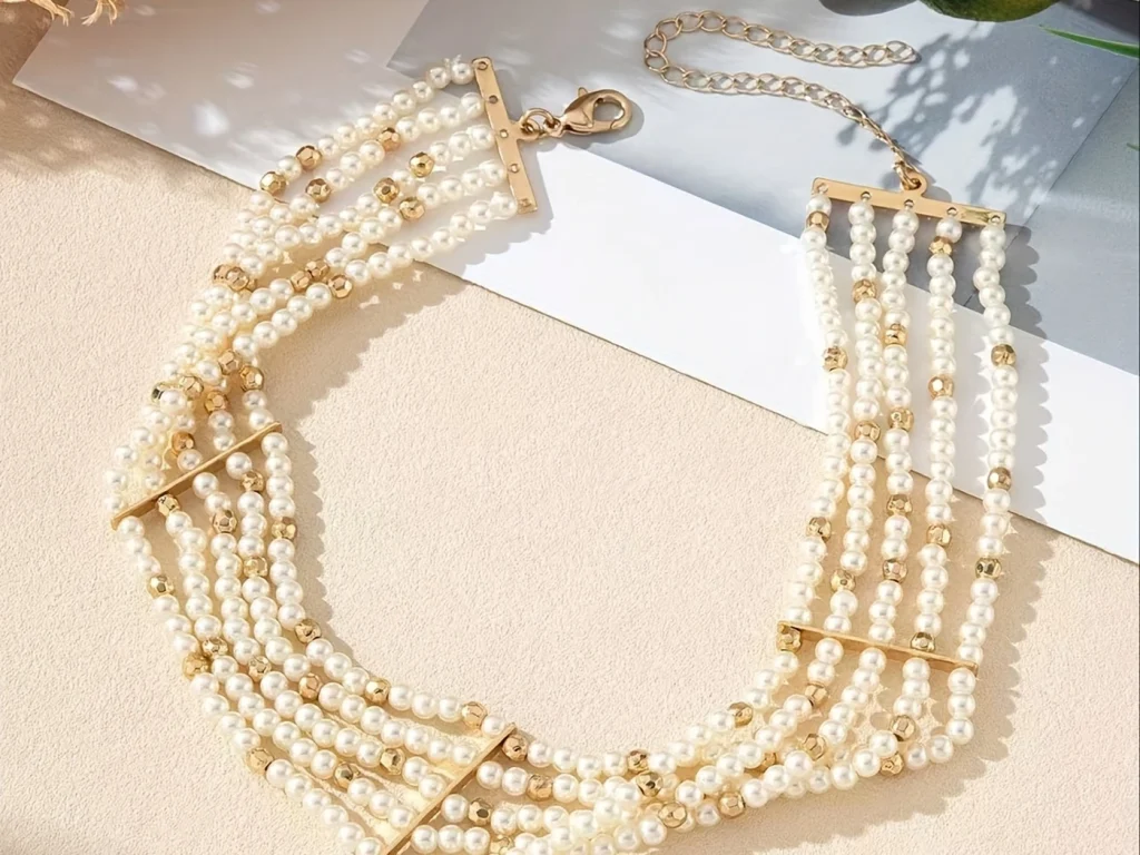 Faux pearl choker necklace full structure view
